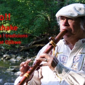 Boozhoo! René Meshake. Música, històries i tradicions de la cultura Ojibwe (Canadà) dissabte 5 de juliol a les 20h. Ajut 3 euros